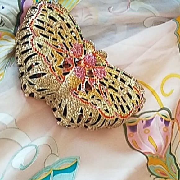 Luv2shop, I'm about to try selling very soon🤤😲😨 - Picture 3 of 7